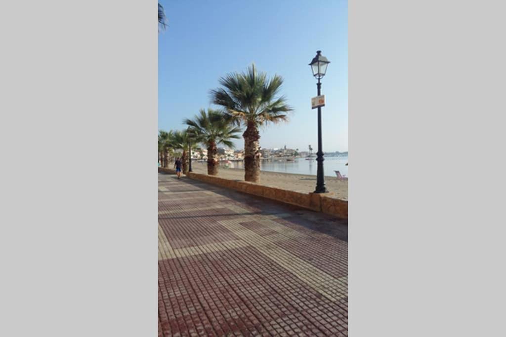 Apartamento Familiar A Orillas Del Mar Menor ロス・アルカサレス エクステリア 写真